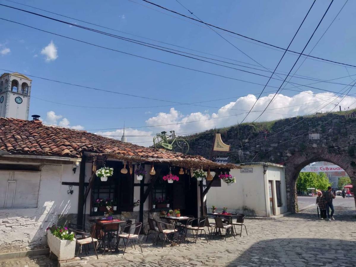 Private Apartment Elbasan Historic Center المظهر الخارجي الصورة