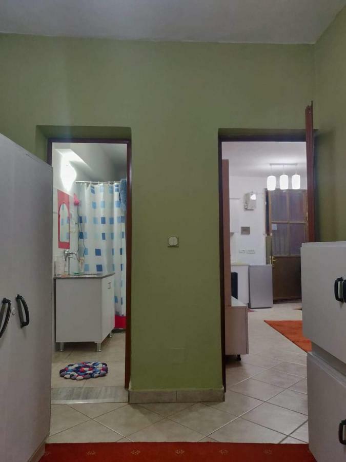 Private Apartment Elbasan Historic Center المظهر الخارجي الصورة